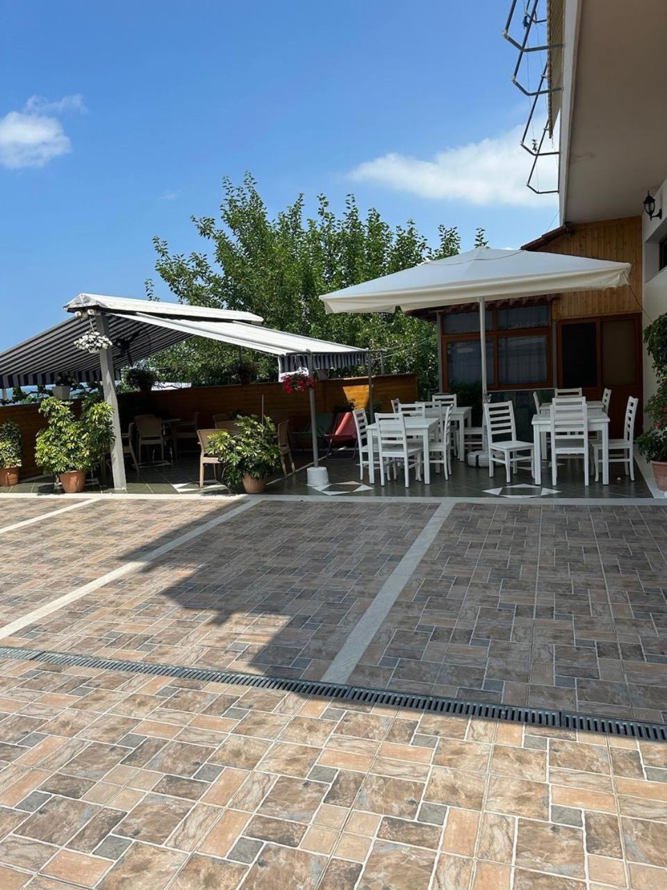 Eid Mar Hostel Vlore Bagian luar foto